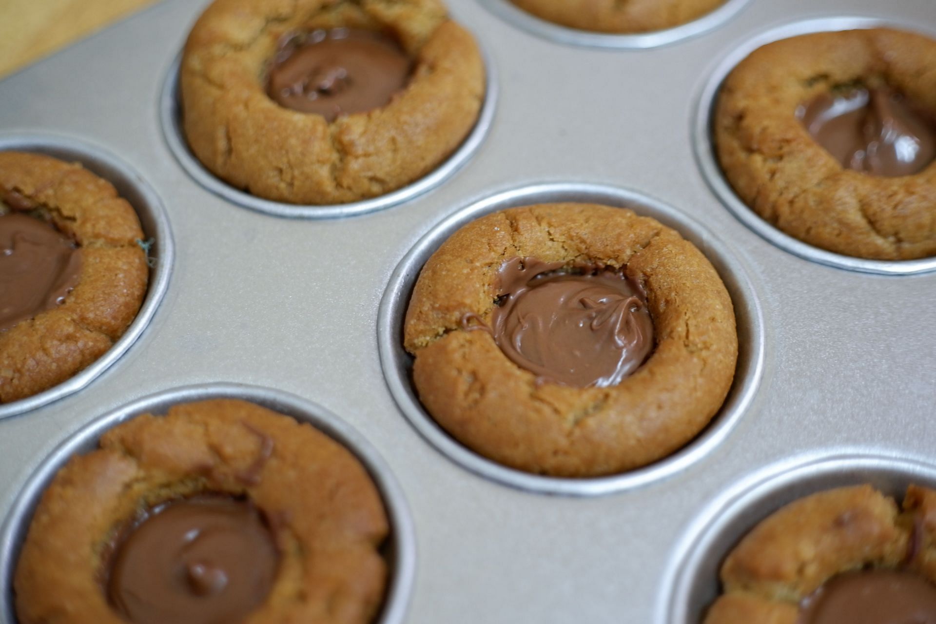 is nutella healthy for you? - not good for your oral health. (Image via Pexels / Hershe Girl Go)